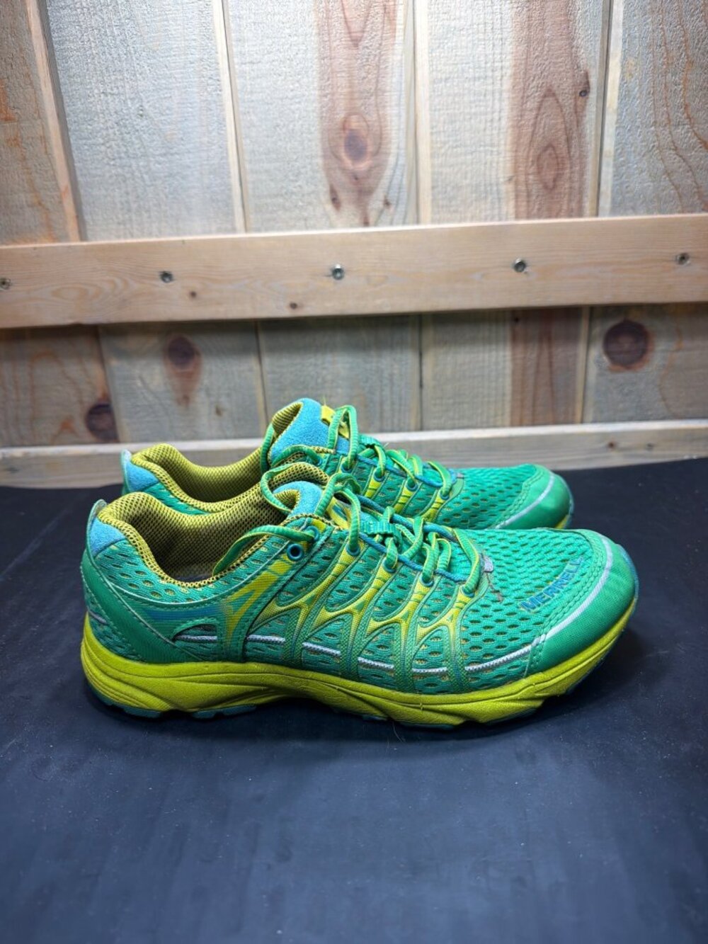 Merrell Island Green Yellow Trail Running Athletic Shoes Womens Size 7 J57170
